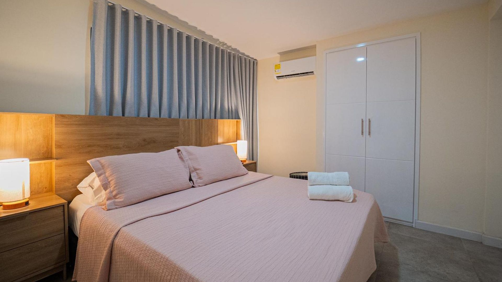 Acogedor Cerca Del Centro Y Playa Apartamento